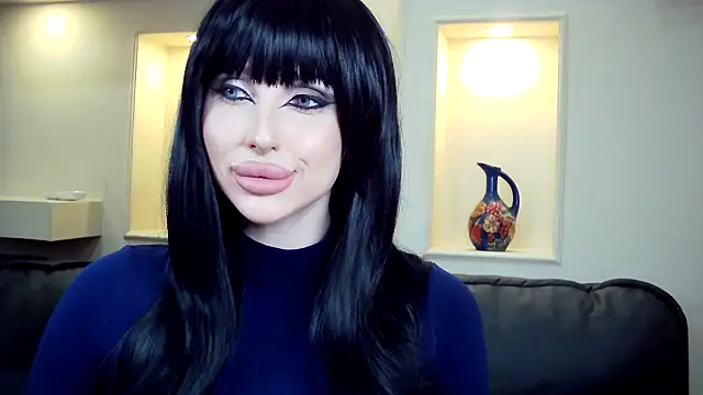 Lady Joli online show from 11-17-25, 09:20