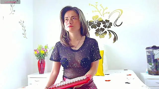 Snapshot of MarcelaFlores chatting on 07-02-26, 03:07 MarcelaFlores online show from 07-02-26, 03:07