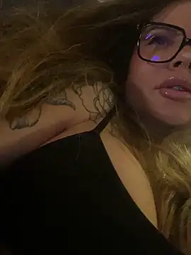 Etwas neugierig online show from 12-30-24, 05:34