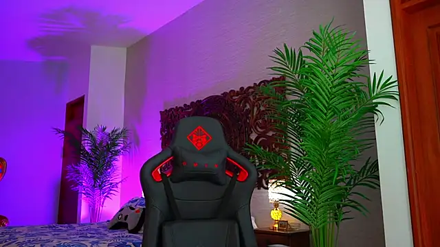 ambarEvans online show from 12-01-24, 08:09