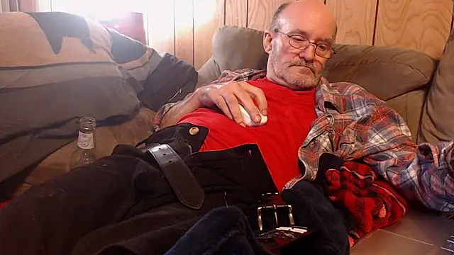 snickers1 online show from 04-14-26, 04:24