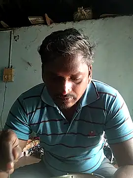 Snapshot of rohanhotguy chatting on 02-10-26, 06:39 rohanhotguy online show from 02-10-26, 06:39