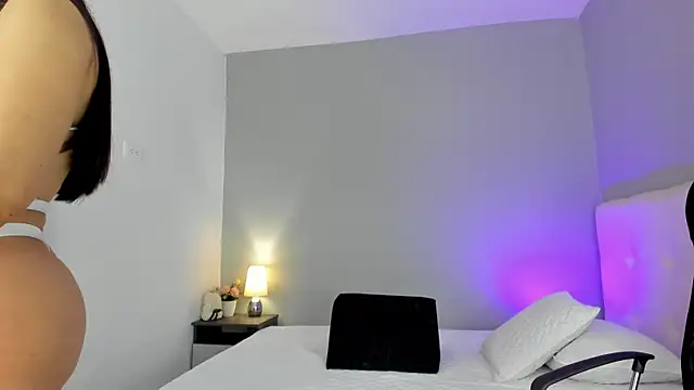 NataliaBuiles online show from 02-01-25, 07:23
