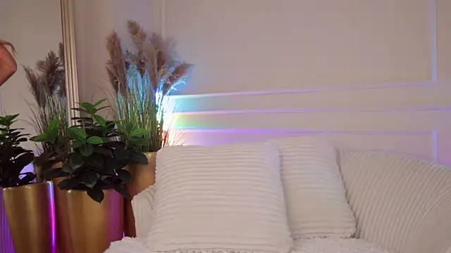 Rachel Quinn  online show from 03-26-26, 04:51