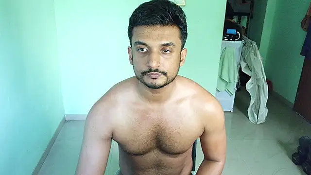 Snapshot of daringcutie chatting on 05-10-26, 10:09 daringcutie online show from 05-10-26, 10:09