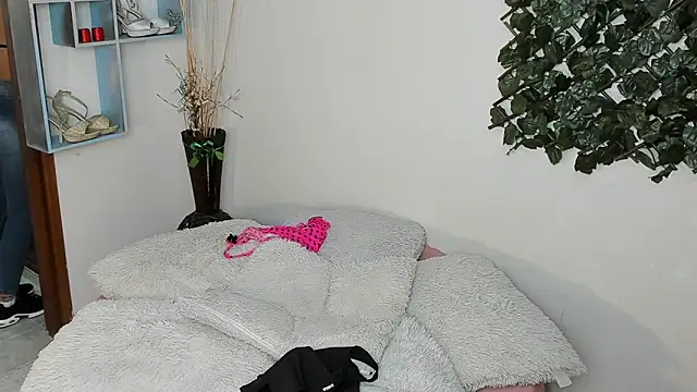 DestinyHills online show from 04-06-26, 12:06