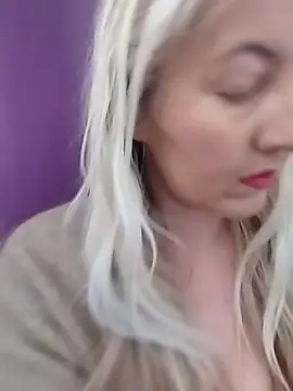 Snapshot of Mllesha74000 chatting on 03-07-26, 01:30 Mllesha74000 online show from 03-07-26, 01:30