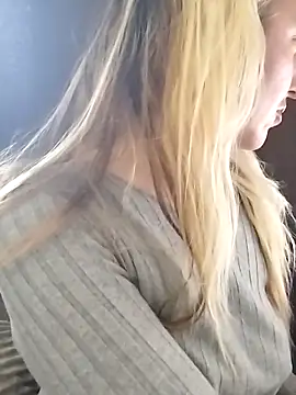 Snapshot of Mllesha74000 chatting on 03-11-26, 03:07 Mllesha74000 online show from 03-11-26, 03:07