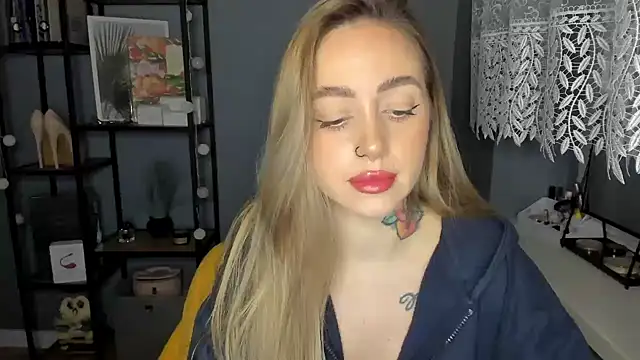 sexyCoralie online show from 12-10-24, 11:00