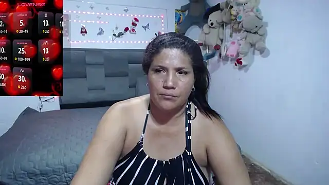 Sharloth milf online show from 12-13-25, 08:36