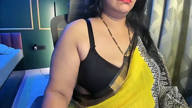 Snapshot of tarivishu23 chatting on 02-16-26, 01:02 tarivishu23 online show from 02-16-26, 01:02