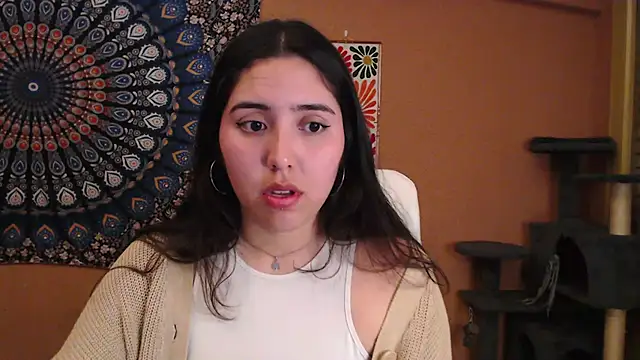 Snapshot of IntimateTales chatting on 01-15-25, 05:37 IntimateTales online show from 01-15-25, 05:37