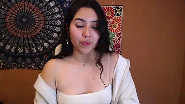 Snapshot of IntimateTales chatting on 02-23-25, 05:39 IntimateTales online show from 02-23-25, 05:39