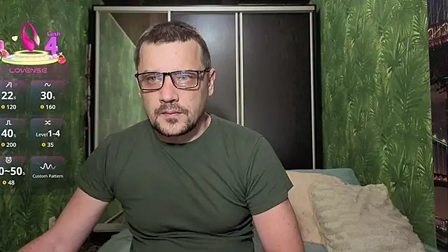 Snapshot of DanielOhCool chatting on 06-15-26, 06:48 DanielOhCool online show from 06-15-26, 06:48