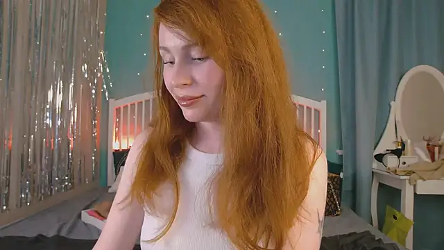 Snapshot of GingerArin chatting on 06-21-26, 02:41 GingerArin online show from 06-21-26, 02:41