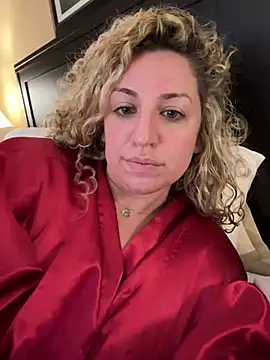 Snapshot of miamellycious chatting on 01-31-25, 04:58 miamellycious online show from 01-31-25, 04:58