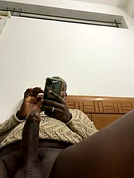 strongguyindia online show from 11-30-25, 07:40