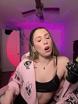 queenxlexy online show from 02-14-25, 07:33