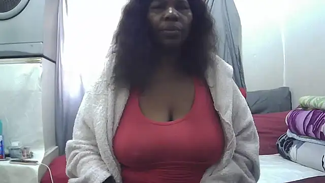 Snapshot of Delicioussexy chatting on 07-08-26, 09:25 Delicioussexy online show from 07-08-26, 09:25