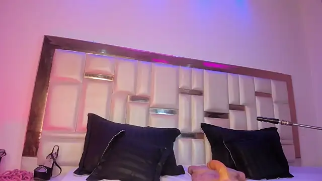 Gavii Prietto online show from 03-15-25, 04:02