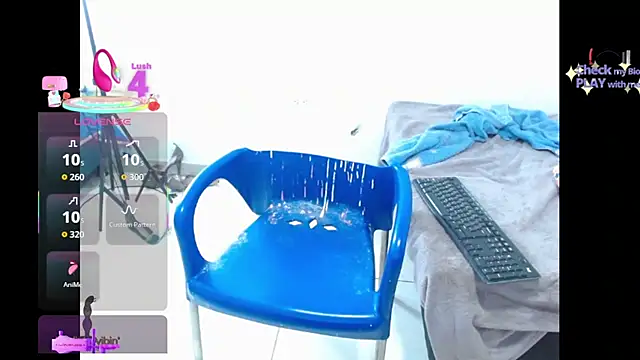 Snapshot of keyklin1 chatting on 10-14-25, 11:44 keyklin1 online show from 10-14-25, 11:44