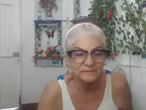 FunnyGrandma online show from 01-27-25, 09:22