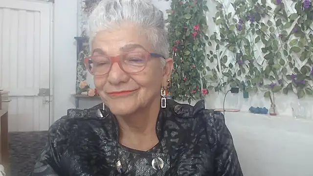 FunnyGrandma online show from 02-12-25, 01:41