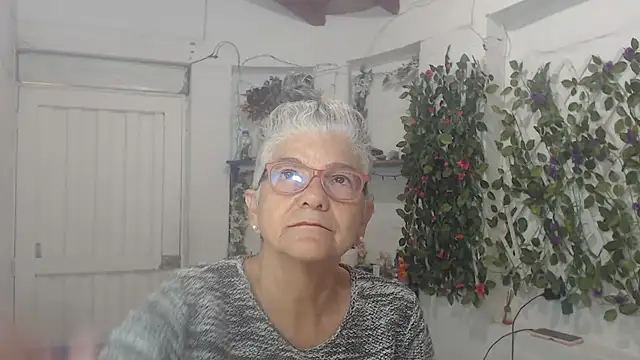 FunnyGrandma online show from 02-14-25, 04:15