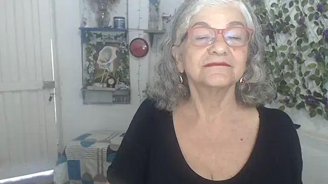 FunnyGrandma online show from 03-09-26, 03:16