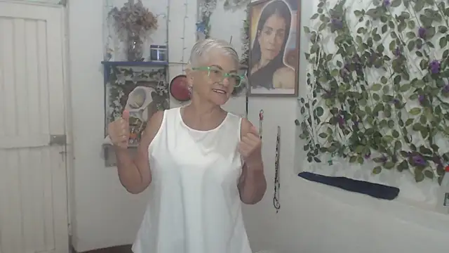 FunnyGrandma online show from 03-26-26, 09:31