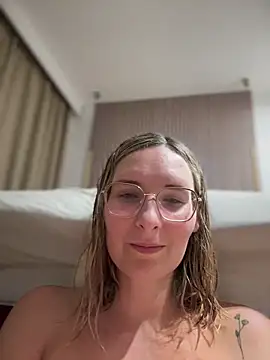 The Snowwhitee online show from 02-11-25, 06:44