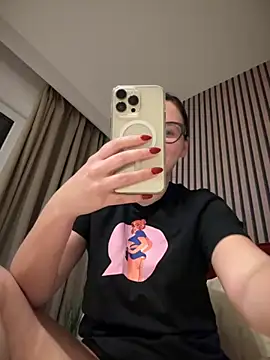 The Snowwhitee online show from 10-12-25, 06:18