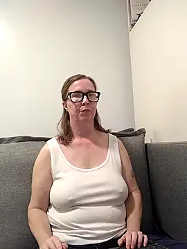 SweetandNaughty1 online show from 11-04-25, 07:57