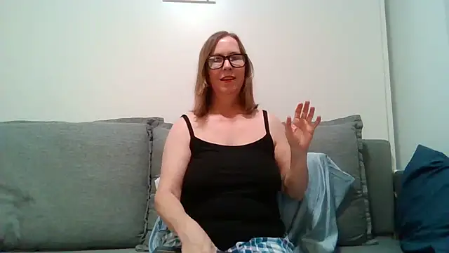 SweetandNaughty1 online show from 04-13-26, 03:56