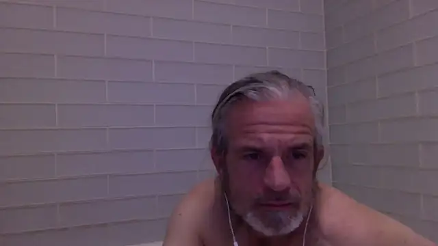 Snapshot of readyforfunxxx chatting on 02-14-25, 06:08 readyforfunxxx online show from 02-14-25, 06:08