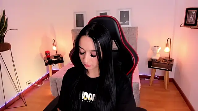 EmmyEvans1 online show from 01-30-25, 07:26