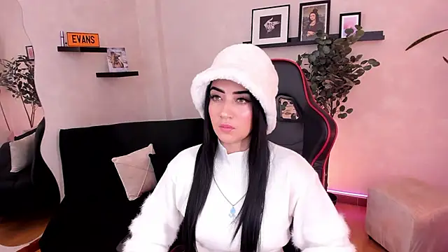 EmmyEvans1 online show from 11-06-25, 07:37