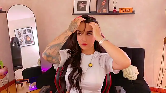 EmmyEvans1 online show from 03-02-26, 07:32