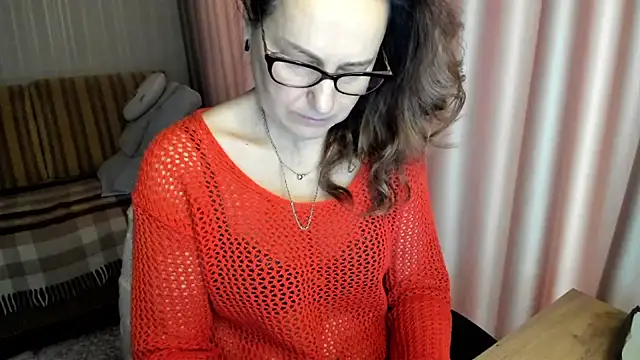 lauraoven online show from 02-11-26, 08:19