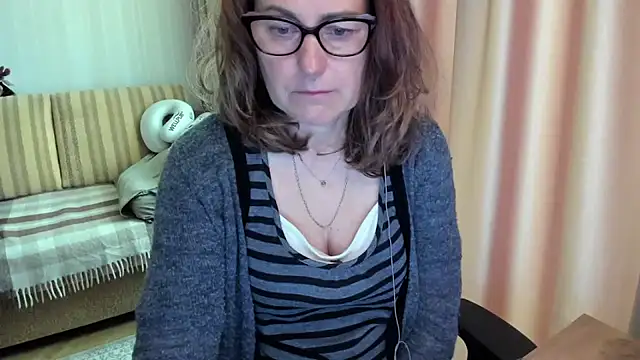 lauraoven online show from 06-03-26, 07:22