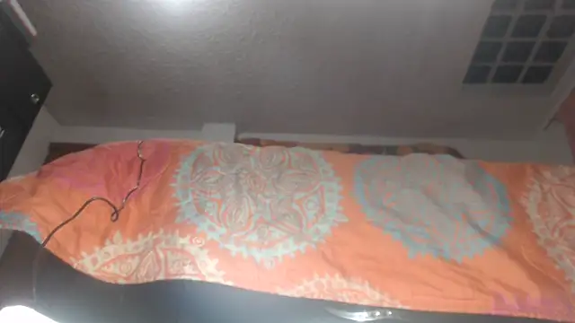 Snapshot of prettyangelsquirt chatting on 06-09-26, 11:27 prettyangelsquirt online show from 06-09-26, 11:27