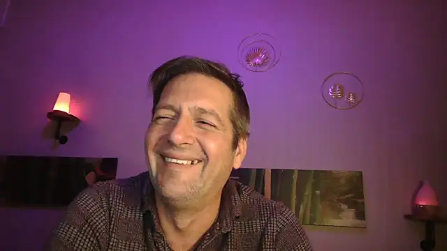 Snapshot of matrikes1 chatting on 01-24-25, 08:11 matrikes1 online show from 01-24-25, 08:11