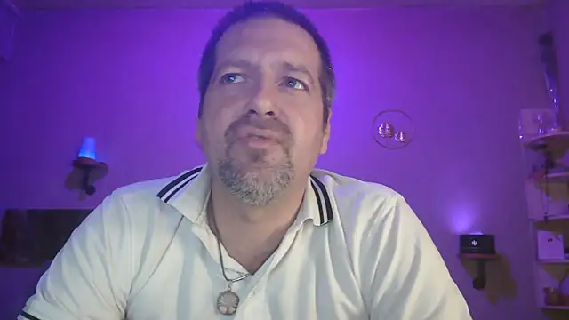 Snapshot of matrikes1 chatting on 03-13-25, 07:17 matrikes1 online show from 03-13-25, 07:17