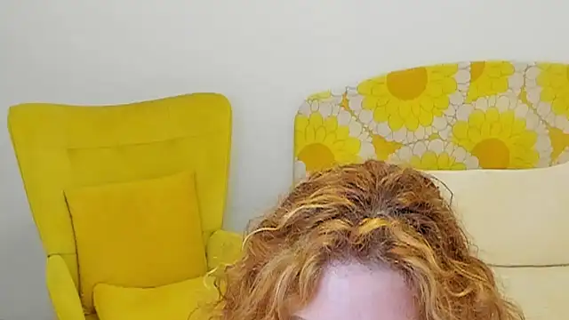 Snapshot of milf_penelope chatting on 06-27-26, 01:28 milf penelope online show from 06-27-26, 01:28