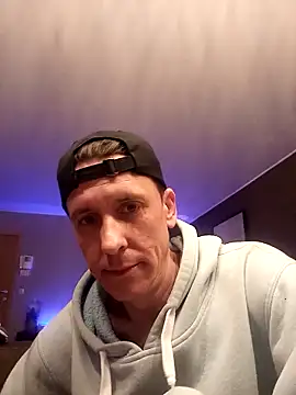 Antonio11111x online show from 04-20-26, 06:31