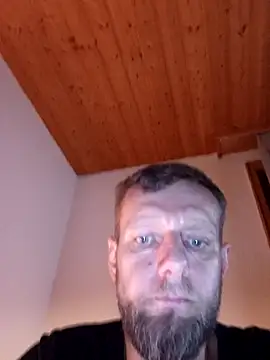 Kw8585kw online show from 10-04-25, 01:03