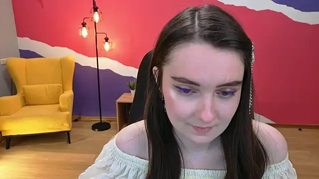 Snapshot of CloudGrace chatting on 02-04-26, 03:12 CloudGrace online show from 02-04-26, 03:12