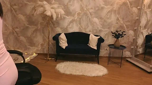 Snapshot of CloudGrace chatting on 02-22-26, 06:17 CloudGrace online show from 02-22-26, 06:17