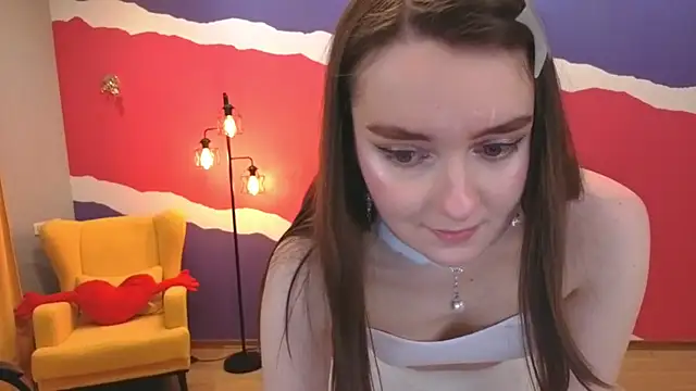 Snapshot of CloudGrace chatting on 02-25-26, 06:17 CloudGrace online show from 02-25-26, 06:17