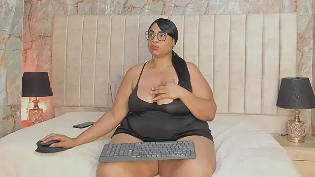 Snapshot of AranzaLatinBlacks chatting on 02-21-25, 06:59 AranzaLatinBlacks online show from 02-21-25, 06:59